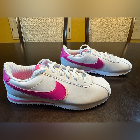 New Nike Cortez Leather White Pink Sneaker Shoes Size US 7Y - Picture 13 of 13
